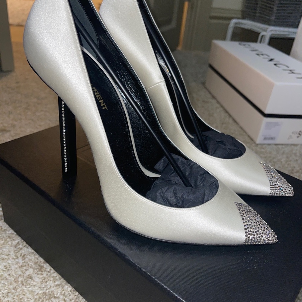 SAINT LAURENT TOWER EMBELLISHED SATIN 110 PUMP  SZ 40